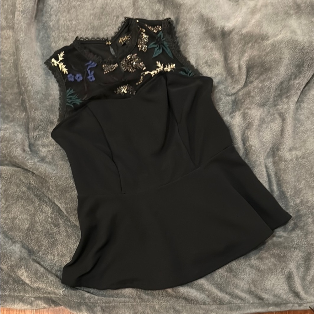Elegant Black Thalia Sodi Sleeveless Top With Floral Embroidery